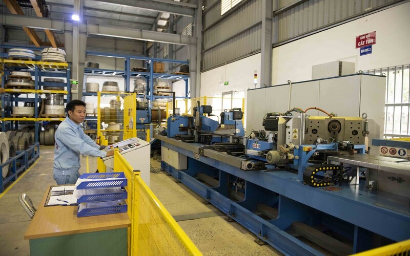 đơn hàng vận hành máy sản xuất chế tạo